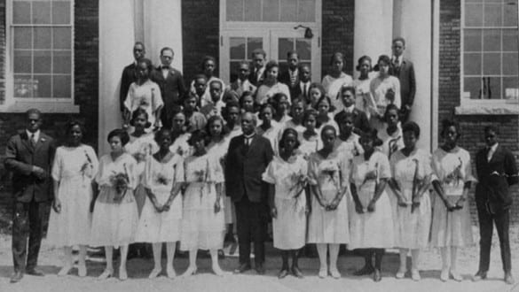 Group shot of graduating class of Bennett College of 1922