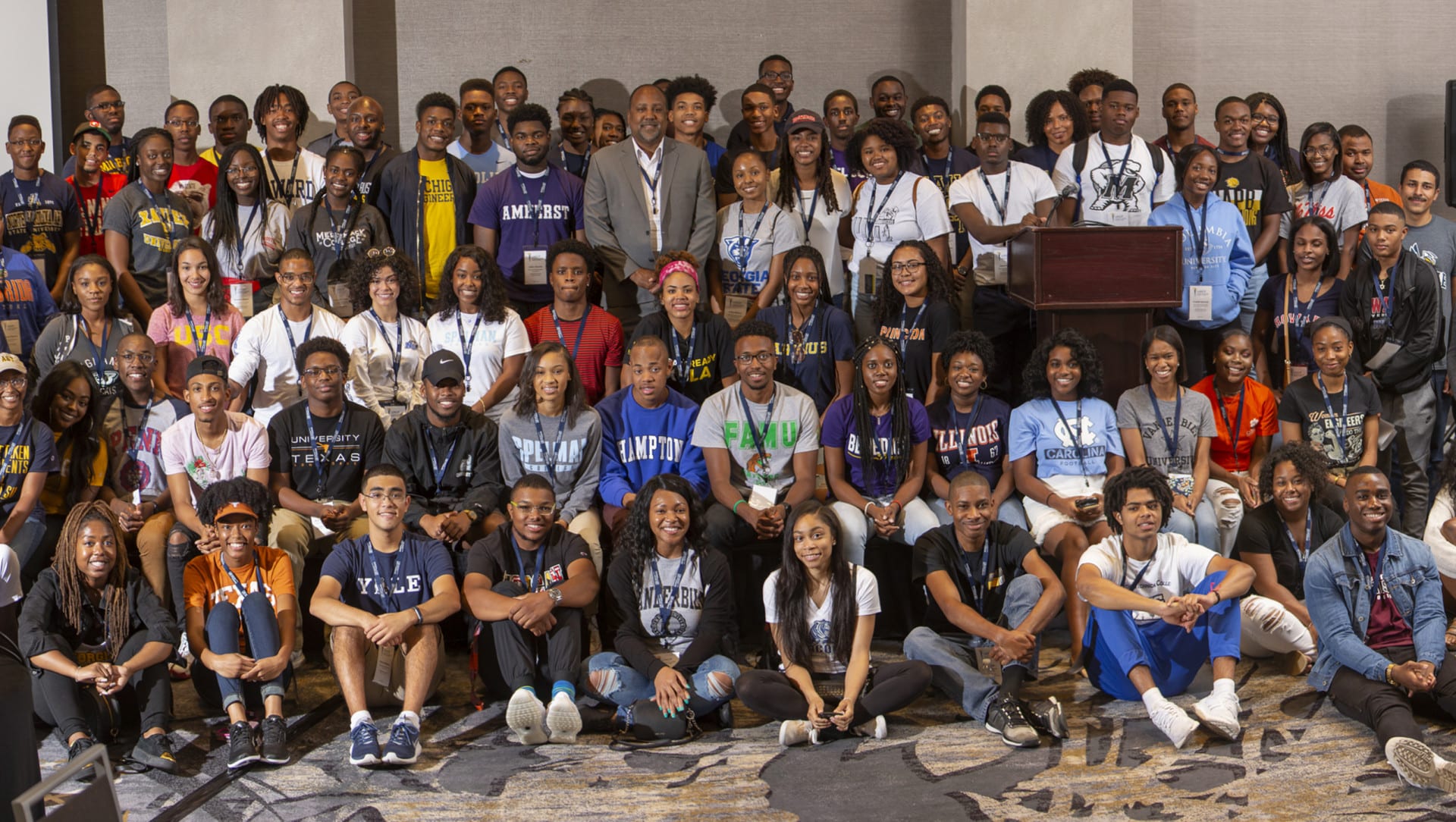 Group shot of the 2018 STEM Scholars conference attendees