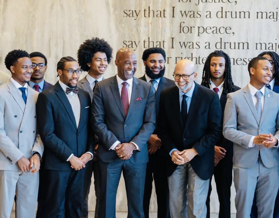 Dr. Lomax recently met with recent Michael Lomax Success Scholars and invited the new President, Dr. F. DuBois Bowman, to join. The scholarship, made possible by a $40 million gift from Netflix’s Patty Quillin and Reed Hastings, awards students with full rides to Morehouse.