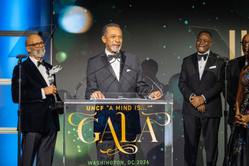Actor, singer and philanthropist Clifton Davis received the evening’s highest honor, UNCF’s President’s Award, in recognition of his distinguished career and longstanding dedication to service and education.