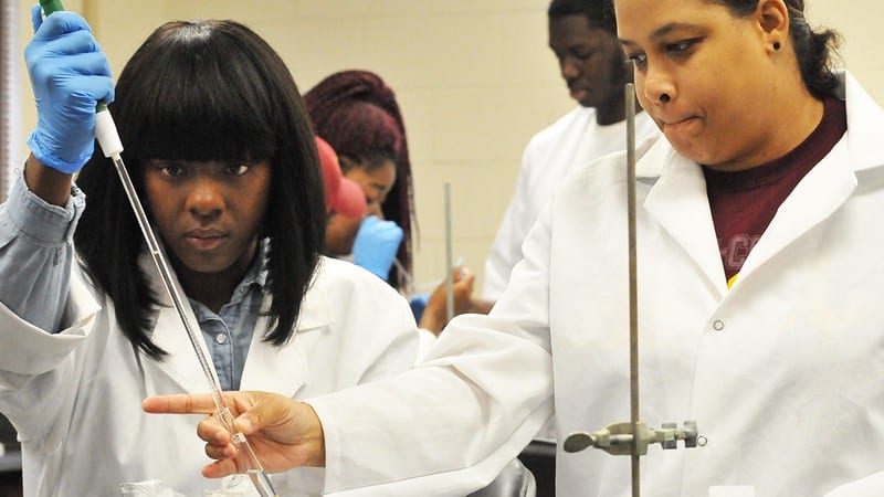 Students in laboratory at Bethune Cookman University working